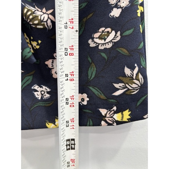 Ann Taylor Floral Sleeveless Top M Navy Tie Front Blouse Career Office Romantic - Picture 7 of 7